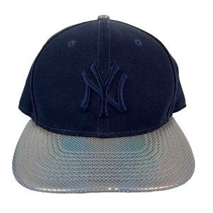 New Era New York Yankees Black Silver Adjustable SnapBack Baseball Hat Cap